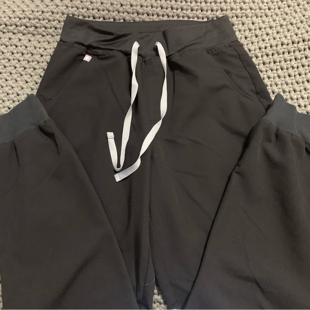 Figs Zamora 2.0 high waisted jogger scrub pants